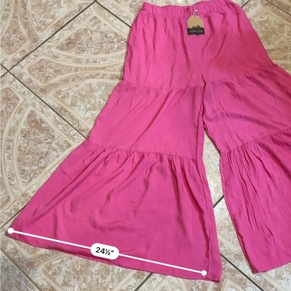 Main Strip Fuchsia Tiered Wide Leg Pants - Picture 4 of 11